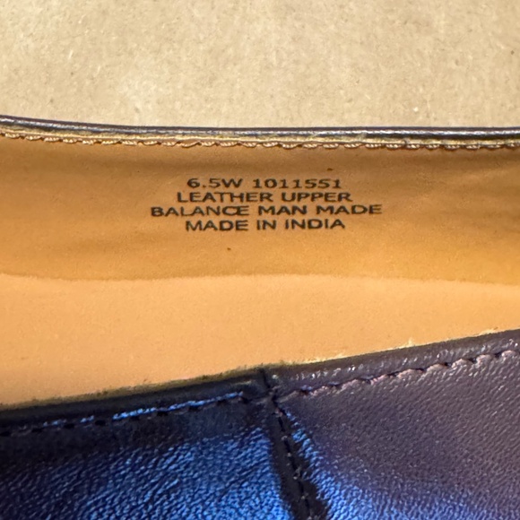 ARRAY LOW HEEL LEATHER PUMPS - Picture 9 of 10